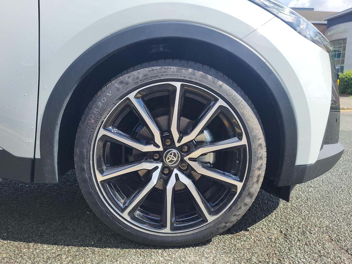 Used Toyota C-HR 2025 for sale - 76241230: Photo 18