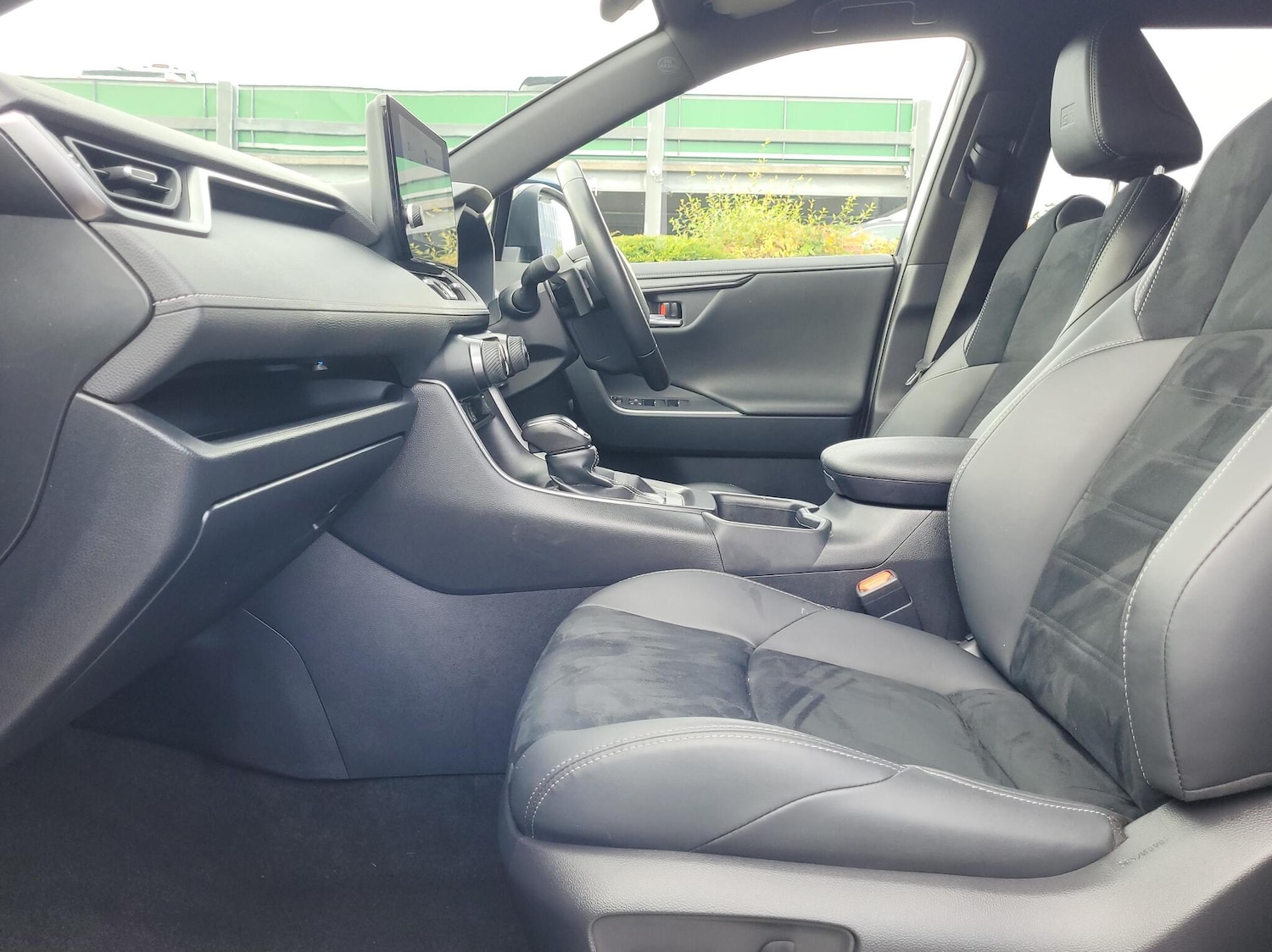 Used Toyota RAV4 2024 for sale - 76539527: Photo 10