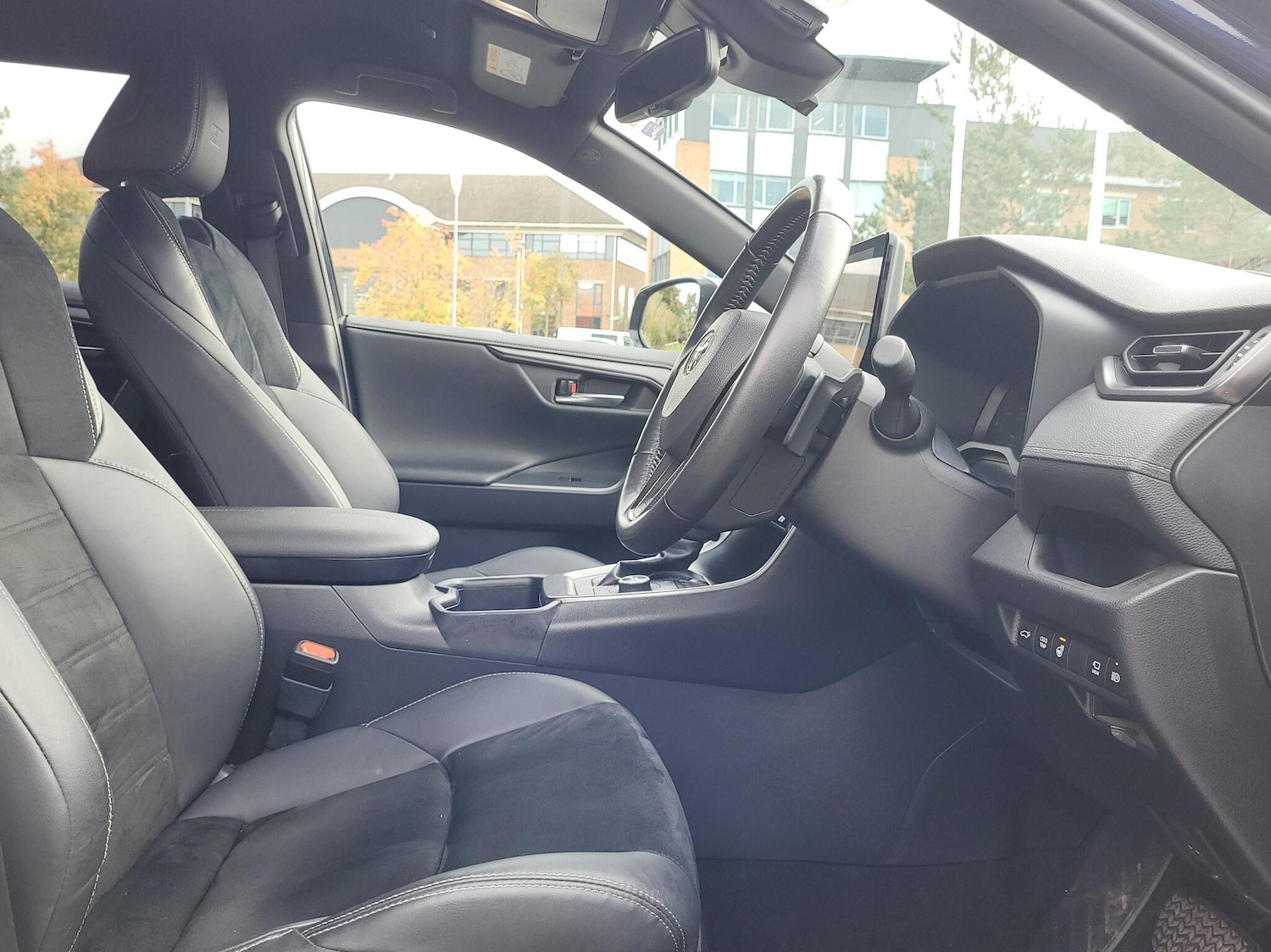 Used Toyota RAV4 2024 for sale - 76539527: Photo 11