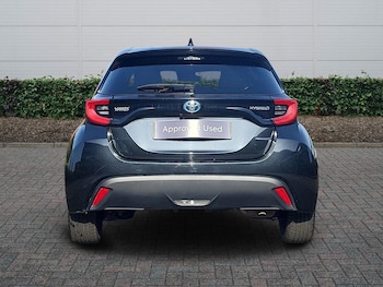 Used Toyota Yaris 2023 for sale - 77427450: Photo