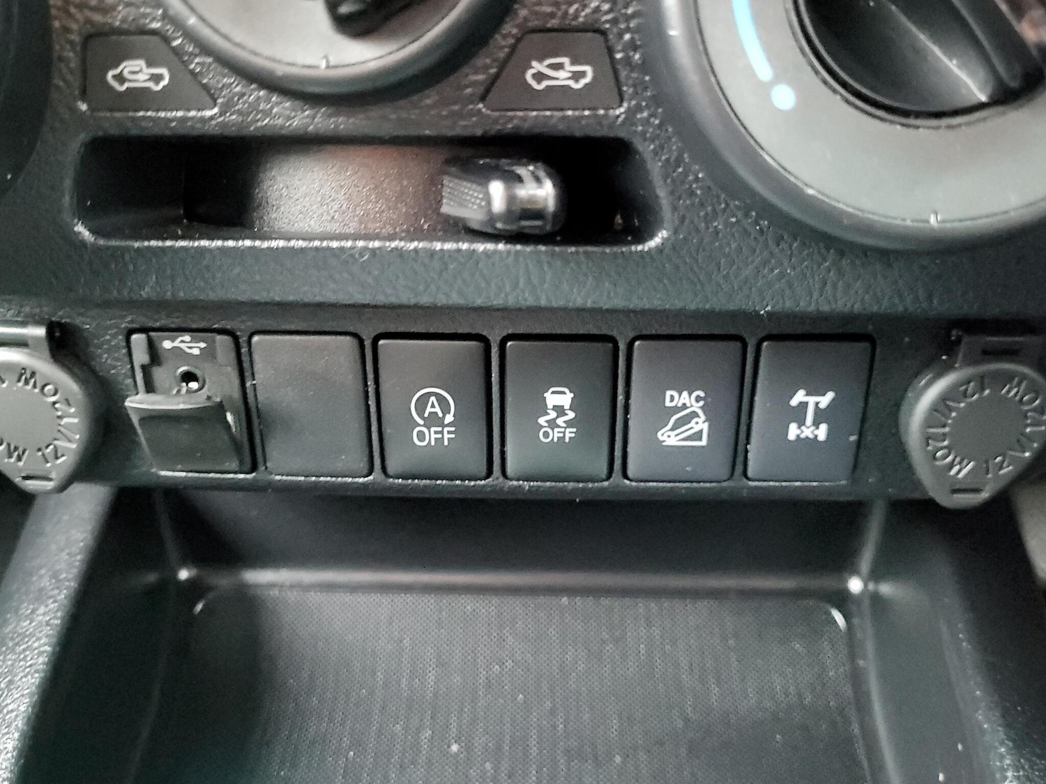 Used Toyota Hilux 2020 for sale - 76486668: Photo 20