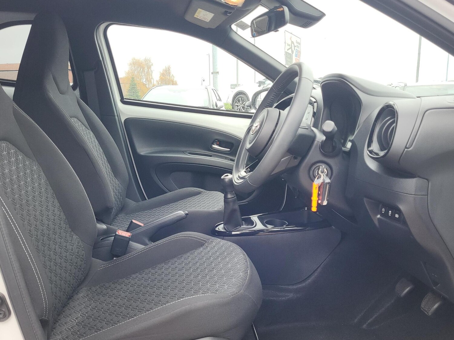 Used Toyota Aygo X 2023 for sale - 76202289: Photo 11