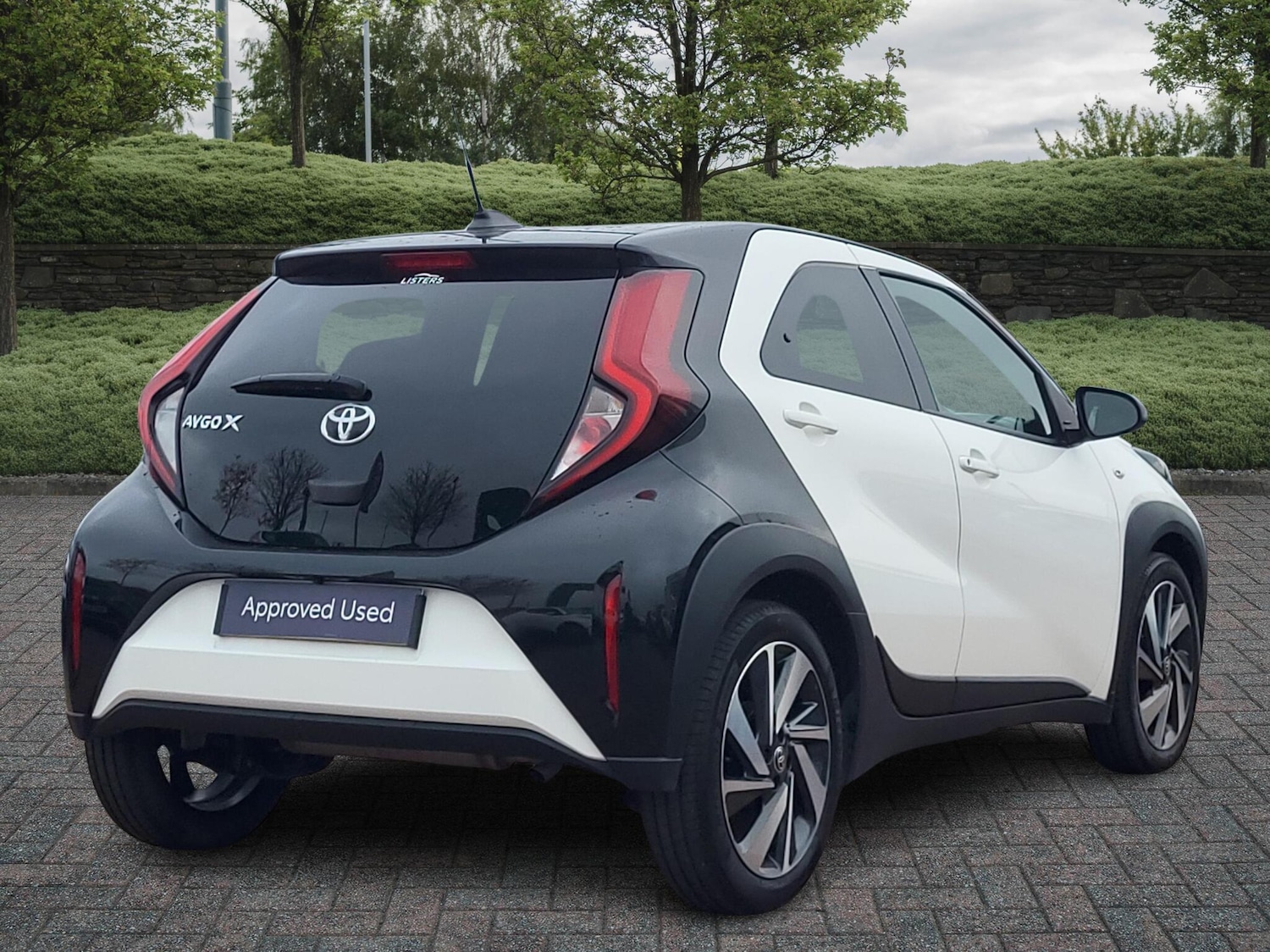 Used Toyota Aygo X 2023 for sale - 76202289: Photo 2