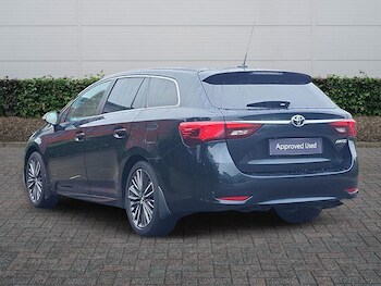 Used Toyota Avensis 2017 for sale - 77307077: Photo