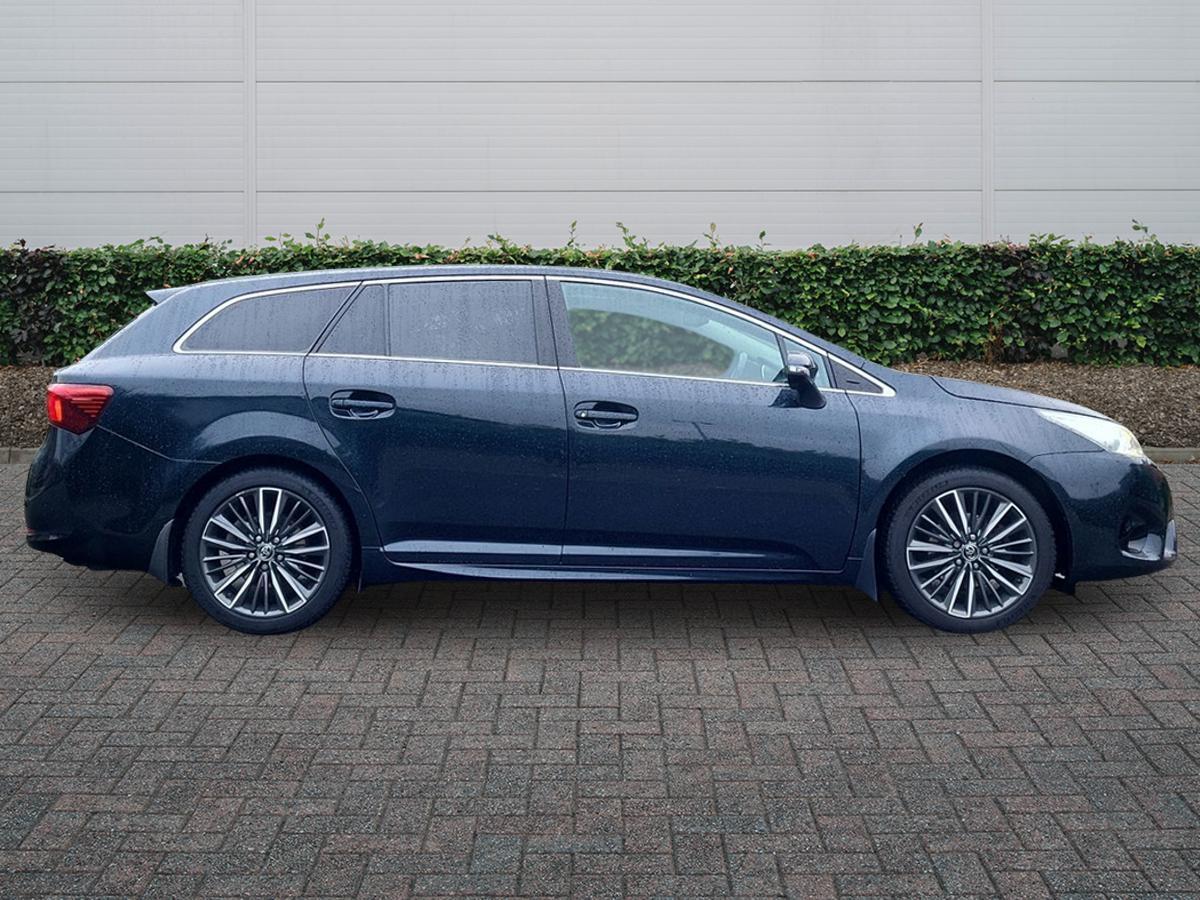 Used Toyota Avensis 2017 for sale - 77307077: Photo 5