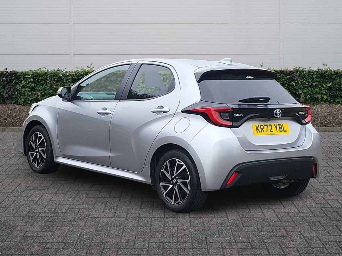 Used Toyota Yaris 2023 for sale - 77427527: Photo 2