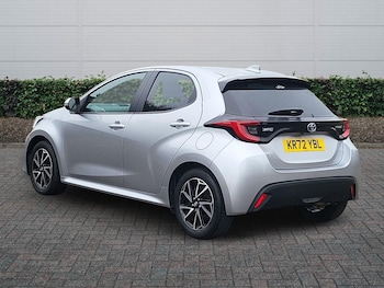 Used Toyota Yaris 2023 for sale - 77427527: Photo