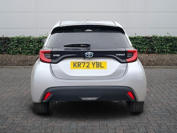 Used Toyota Yaris 2023 for sale - 77427527: Photo