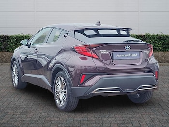 Used Toyota C-HR 2023 for sale - 77013481: Photo