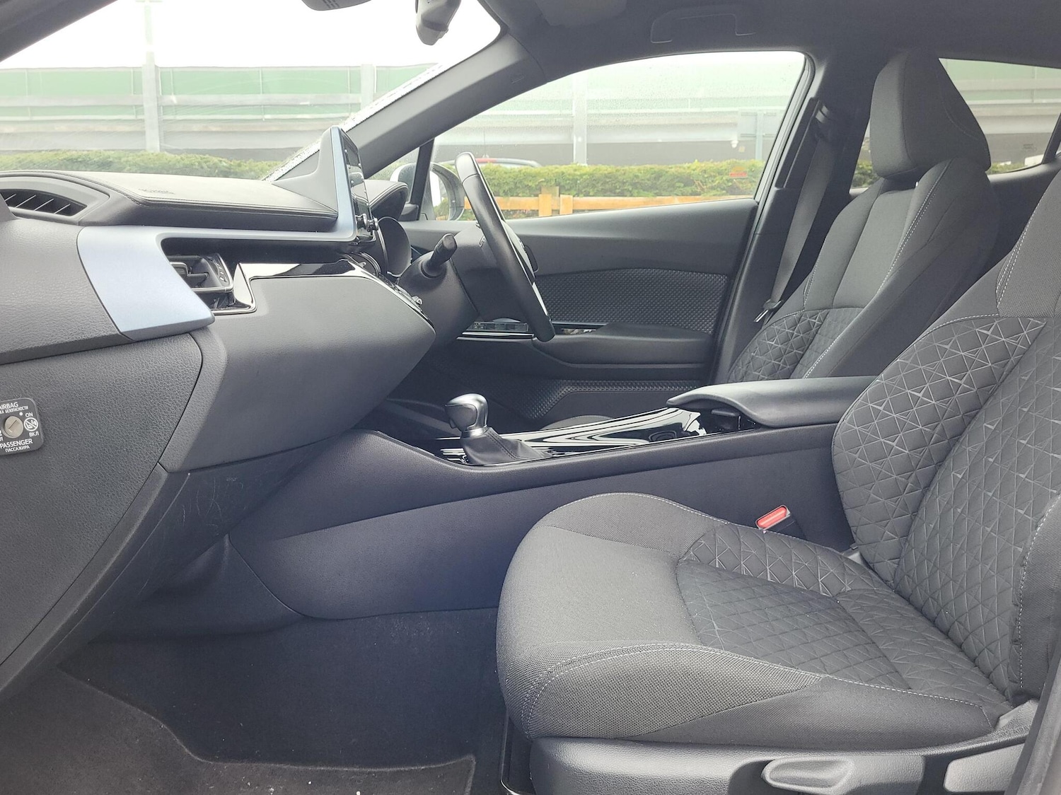 Used Toyota C-HR 2021 for sale - 76447060: Photo 10