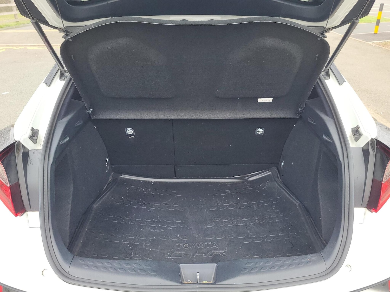 Used Toyota C-HR 2021 for sale - 76447060: Photo 14