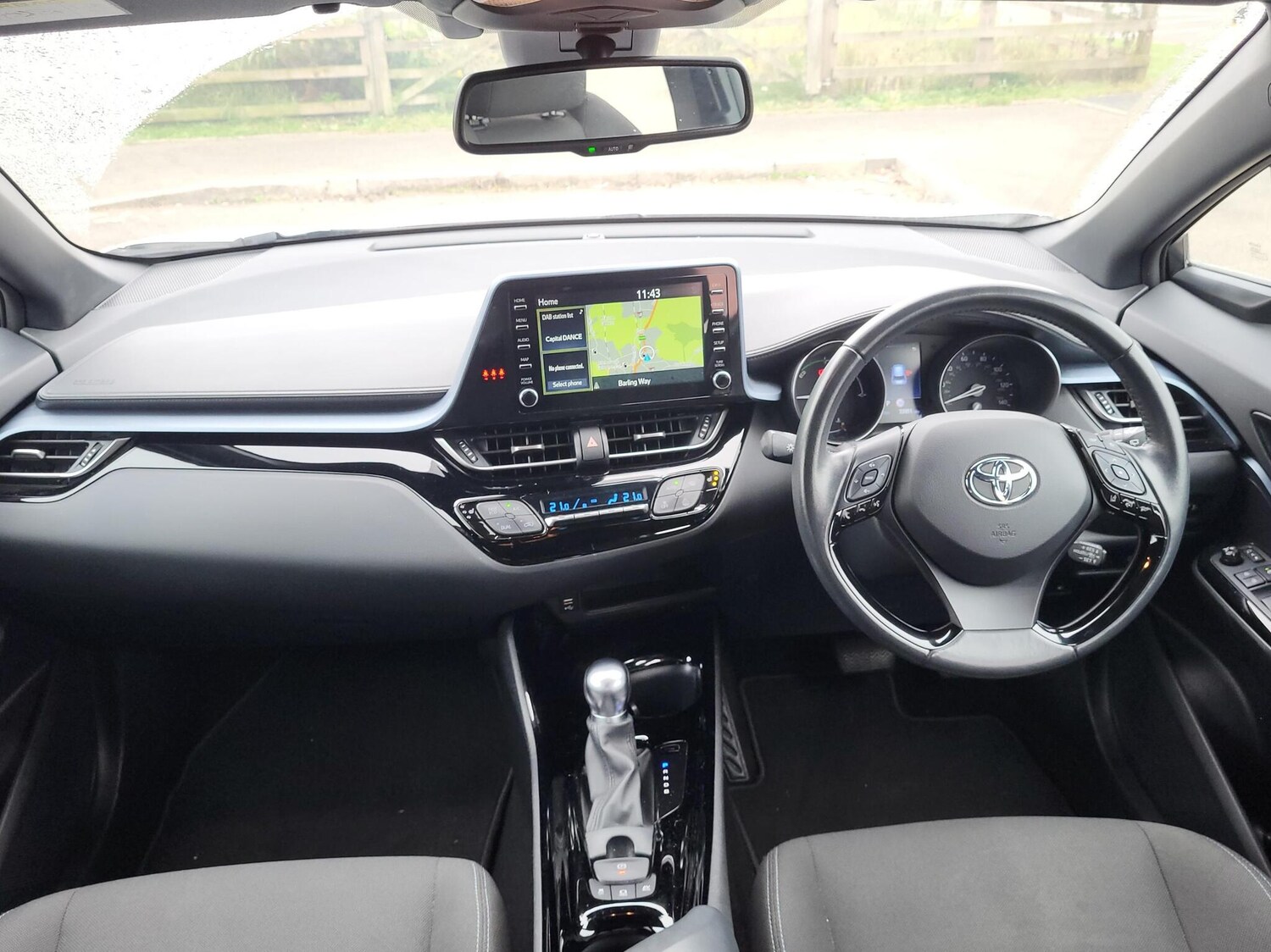 Used Toyota C-HR 2021 for sale - 76447060: Photo 5