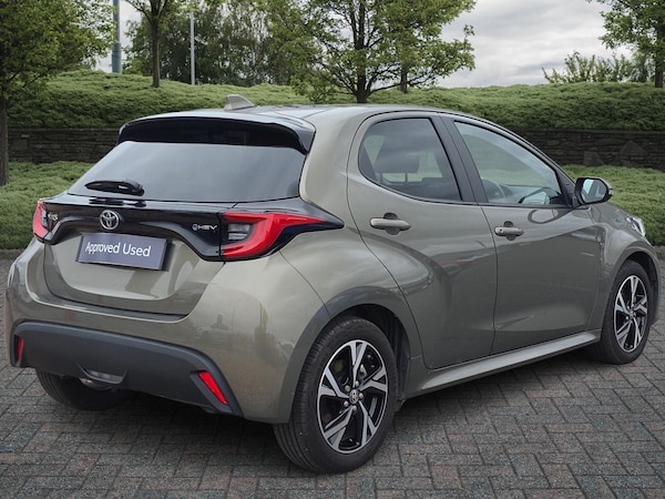 Used Toyota Yaris 2024 for sale - 76123847: Photo 2