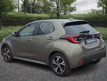 Used Toyota Yaris 2024 for sale - 76123847: Photo 4
