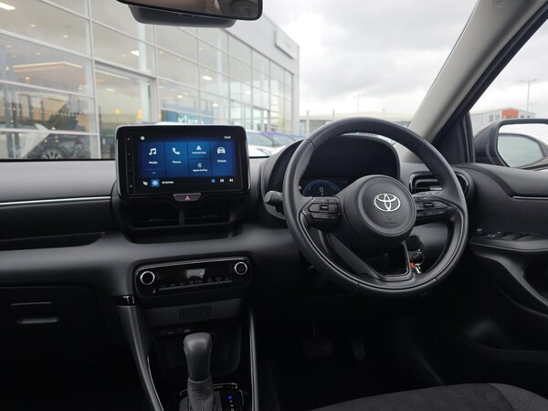 Used Toyota Yaris 2024 for sale - 76123847: Photo 8