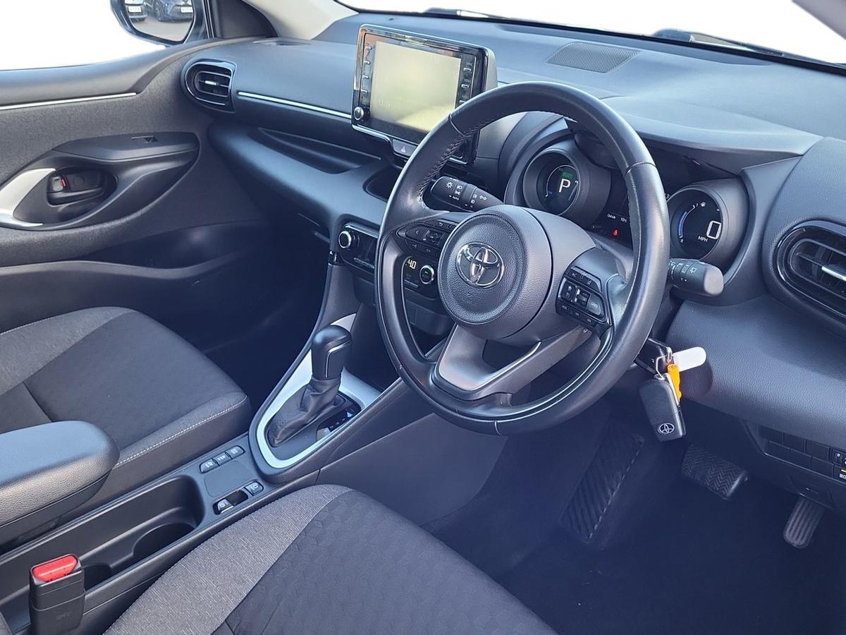 Used Toyota Yaris 2022 for sale - 76800643: Photo 12