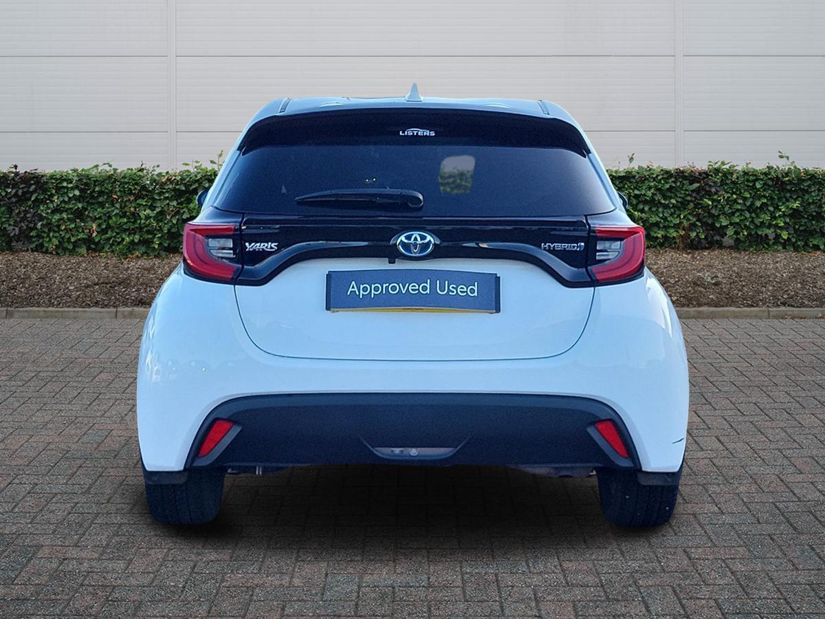 Used Toyota Yaris 2022 for sale - 76800643: Photo 4