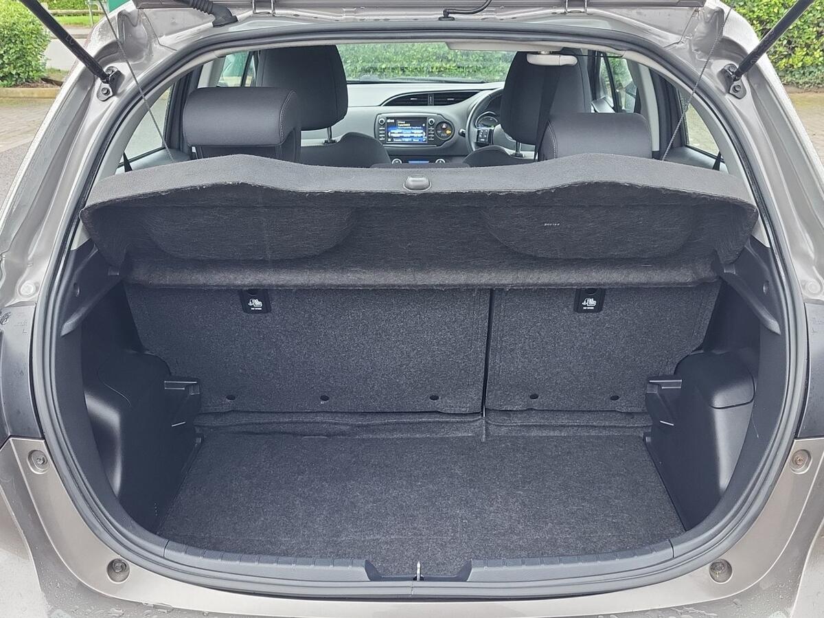 Used Toyota Yaris 2019 for sale - 77575940: Photo 10