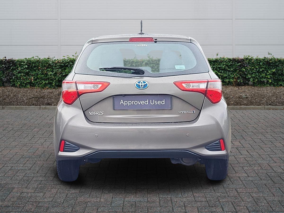 Used Toyota Yaris 2019 for sale - 77575940: Photo 4