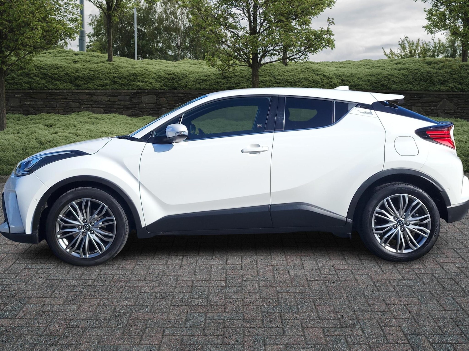 Used Toyota C-HR 2023 for sale - 76551799: Photo 17