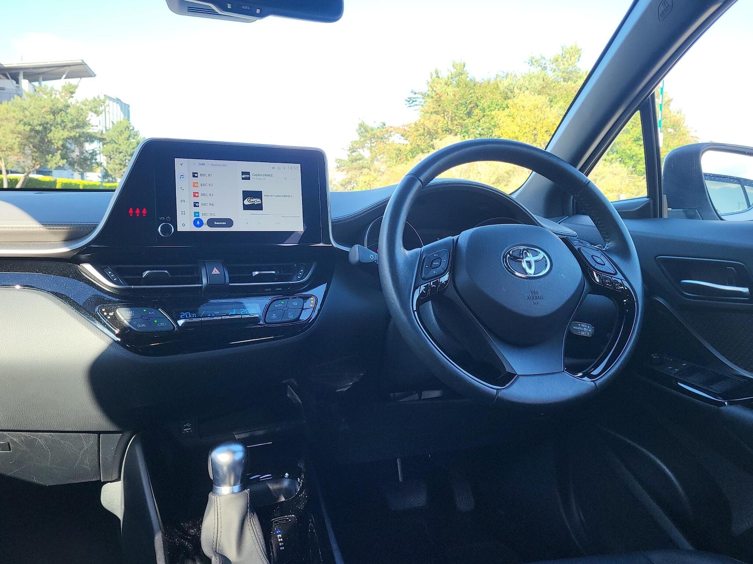 Used Toyota C-HR 2023 for sale - 76551799: Photo 8