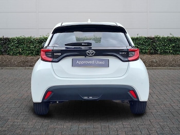 Used Toyota Yaris 2024 for sale - 78936190: Photo