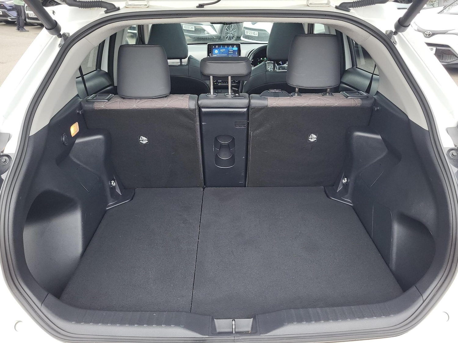 Used Toyota Yaris Cross 2022 for sale - 77254482: Photo 14