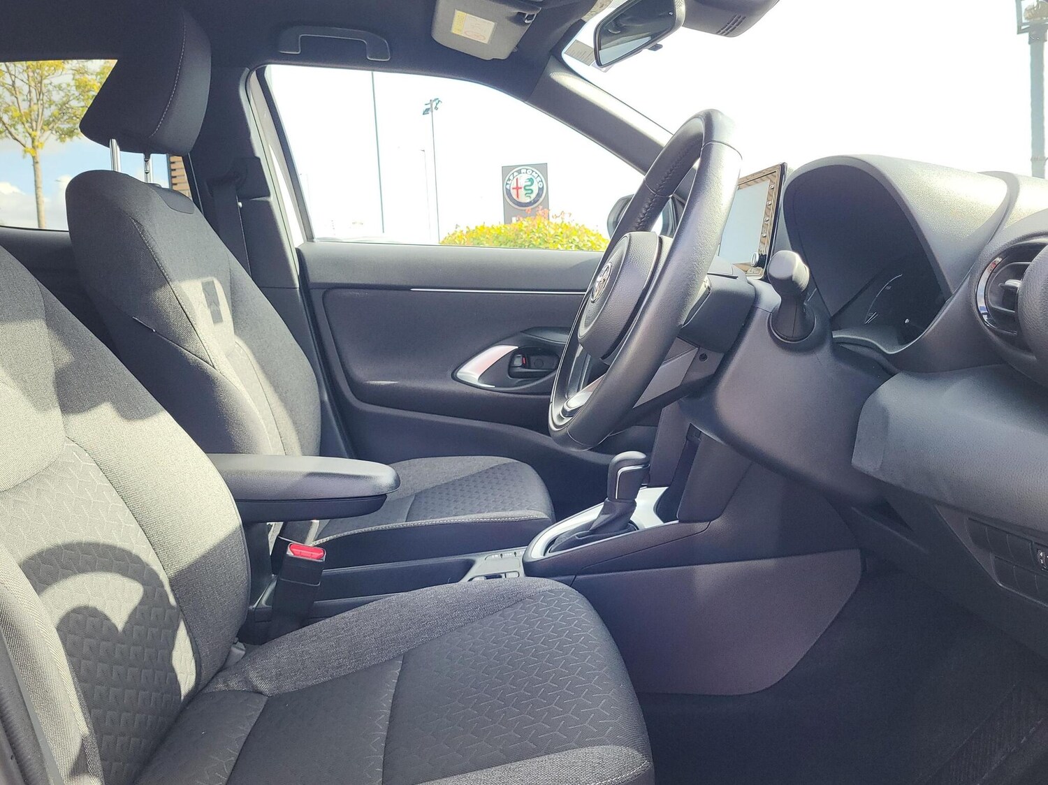 Used Toyota Yaris 2023 for sale - 76086096: Photo 11