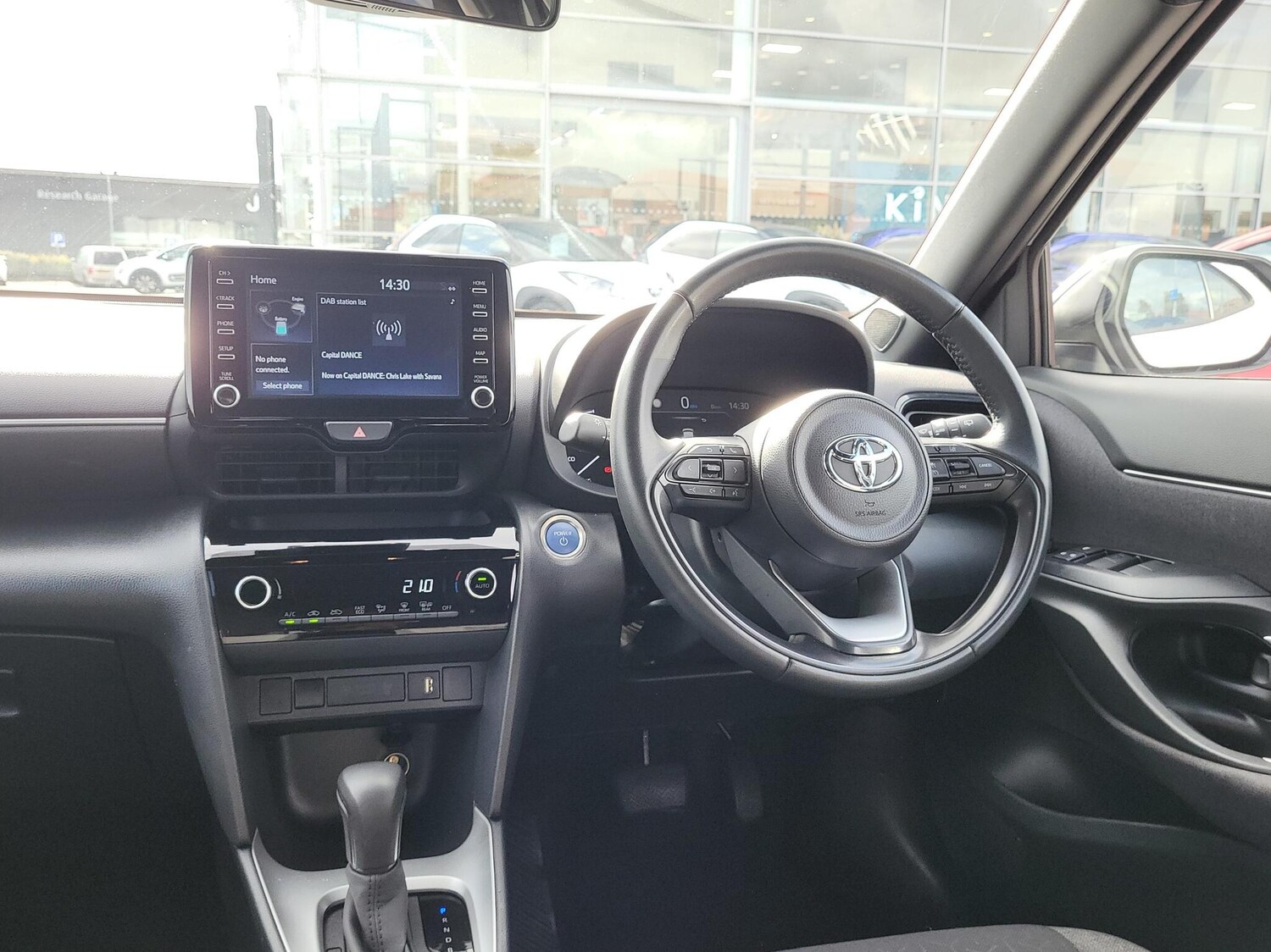 Used Toyota Yaris 2023 for sale - 76086096: Photo 8