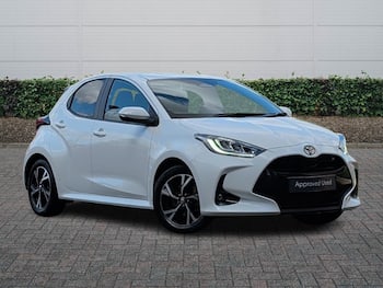 Used Toyota Yaris 2024 for sale - 79623118: Photo