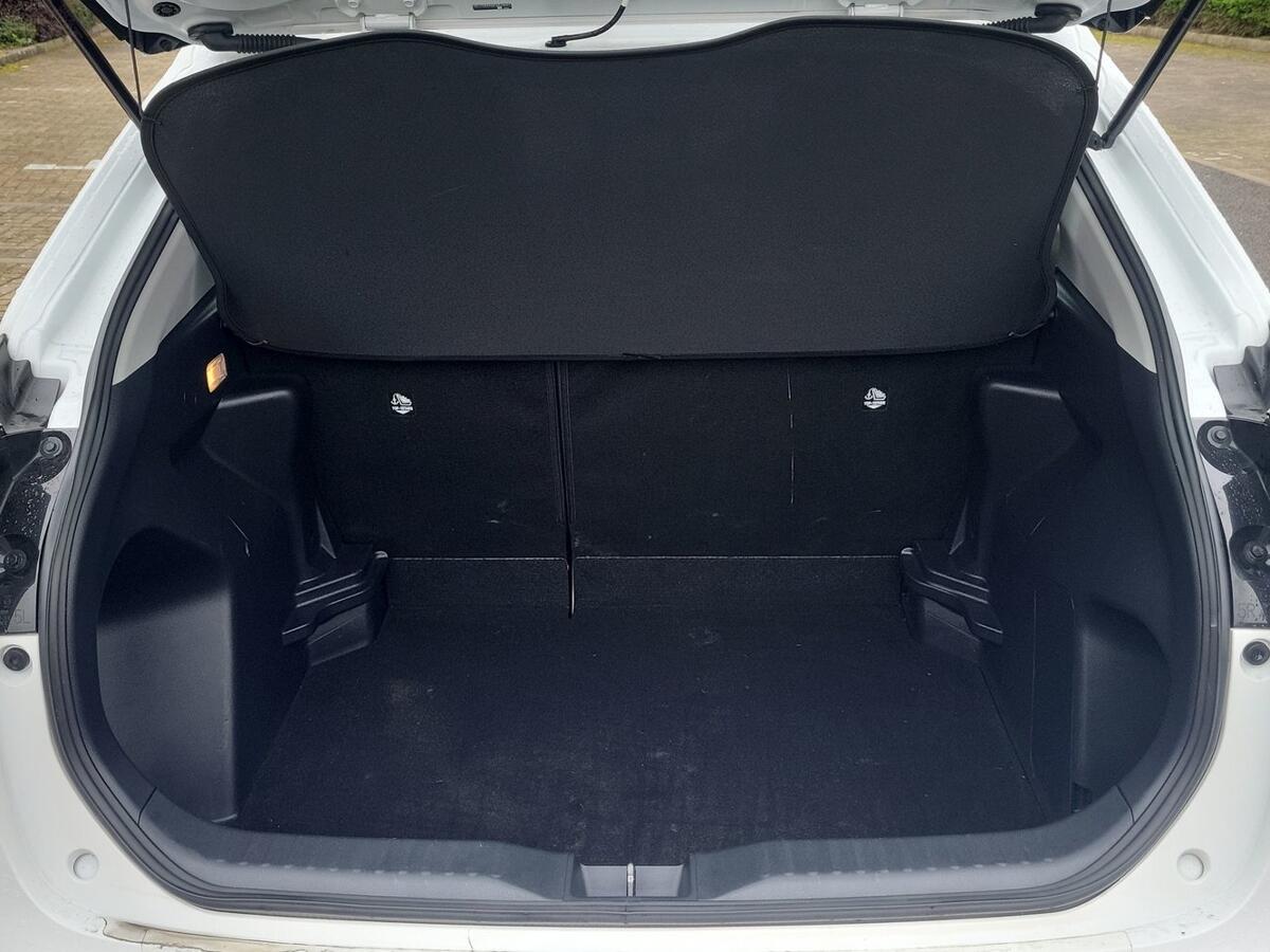 Used Toyota Yaris 2022 for sale - 77427433: Photo 10