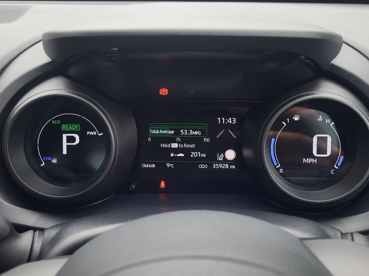 Used Toyota Yaris 2022 for sale - 77427433: Photo 14