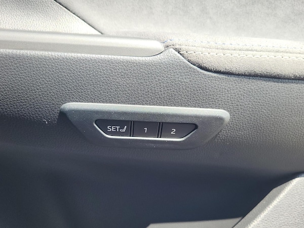 Used Toyota C-HR 2025 for sale - 75389100: Photo 22