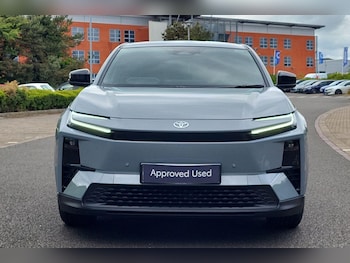Used Toyota C-HR 2026 for sale - 79077197: Photo
