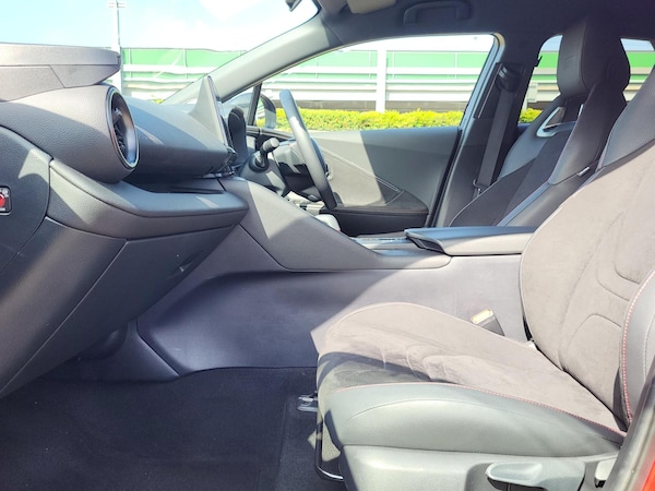 Used Toyota C-HR 2024 for sale - 75365186: Photo 10