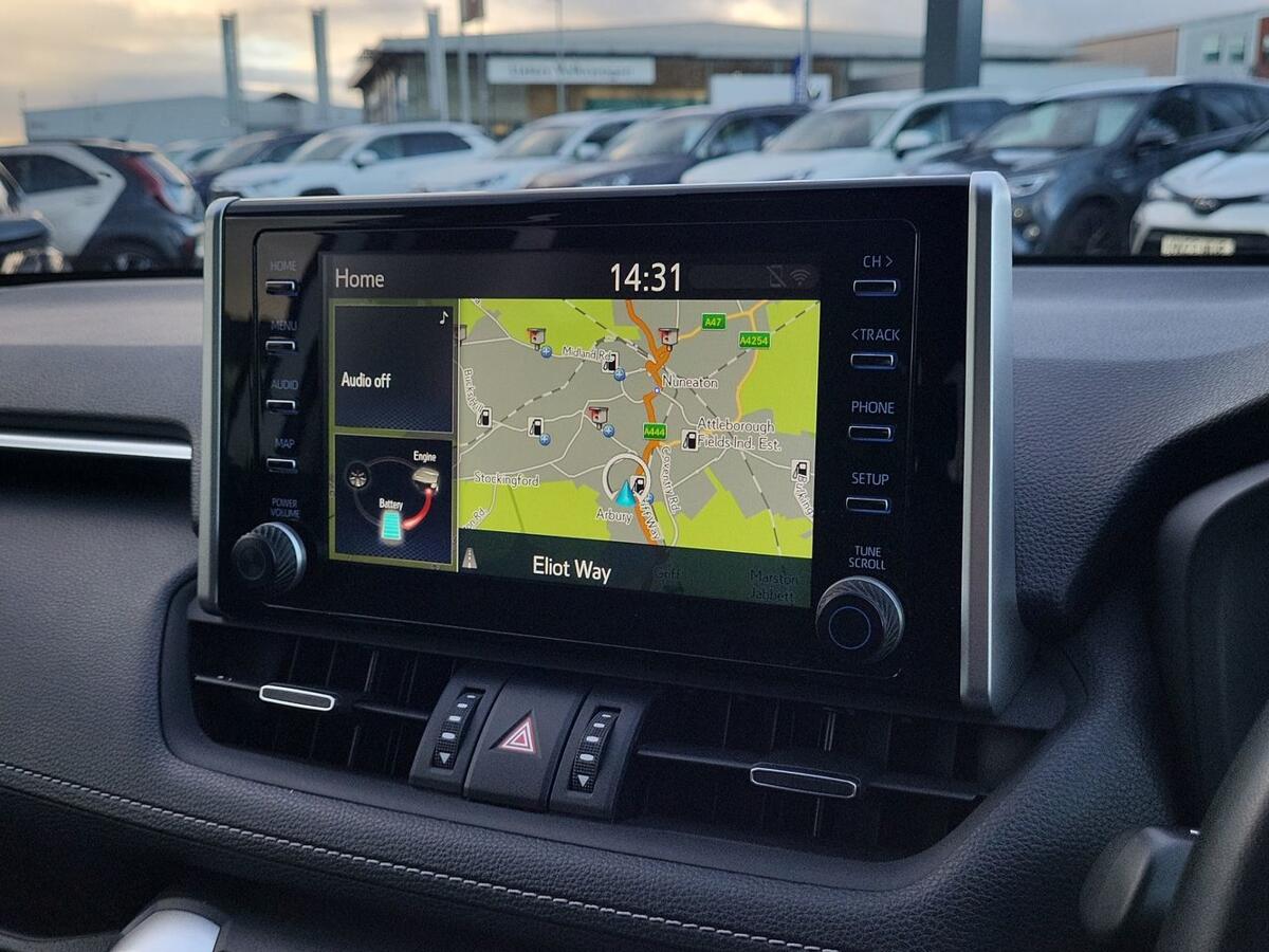 Used Toyota RAV4 2021 for sale - 76539509: Photo 11