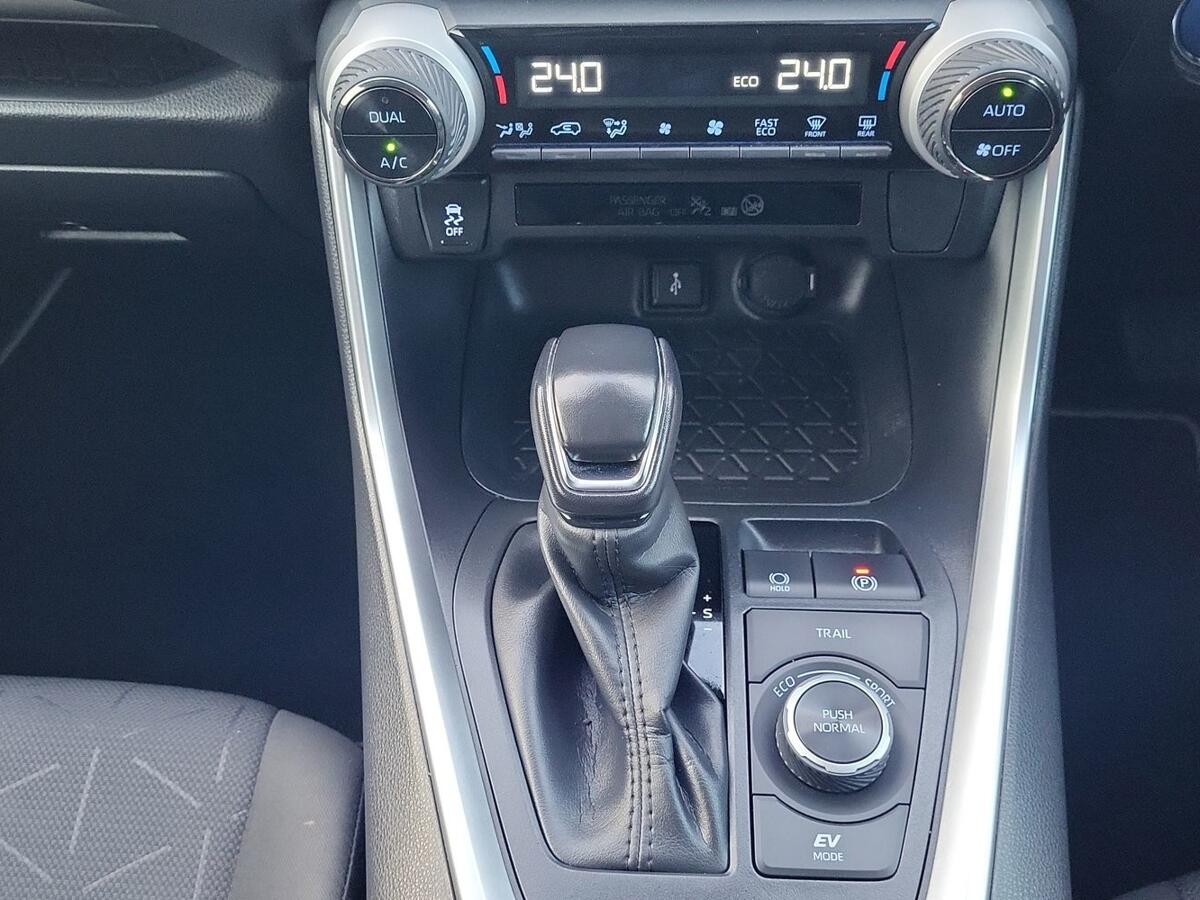 Used Toyota RAV4 2021 for sale - 76539509: Photo 14