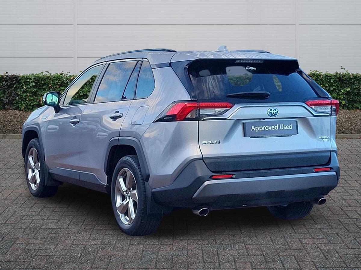 Used Toyota RAV4 2021 for sale - 76539509: Photo 2