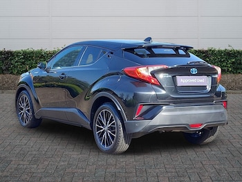 Used Toyota C-HR 2018 for sale - 78117348: Photo
