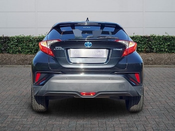 Used Toyota C-HR 2018 for sale - 78117348: Photo