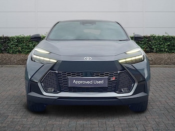 Used Toyota C-HR 2026 for sale - 79077185: Photo