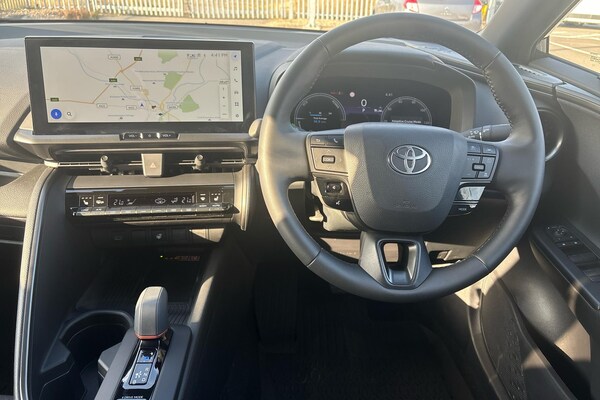 Used Toyota C-HR 2024 for sale - 75403064: Photo 5