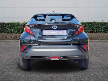 Used Toyota C-HR 2023 for sale - 78431043: Photo