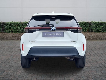 Used Toyota Yaris 2023 for sale - 79039789: Photo