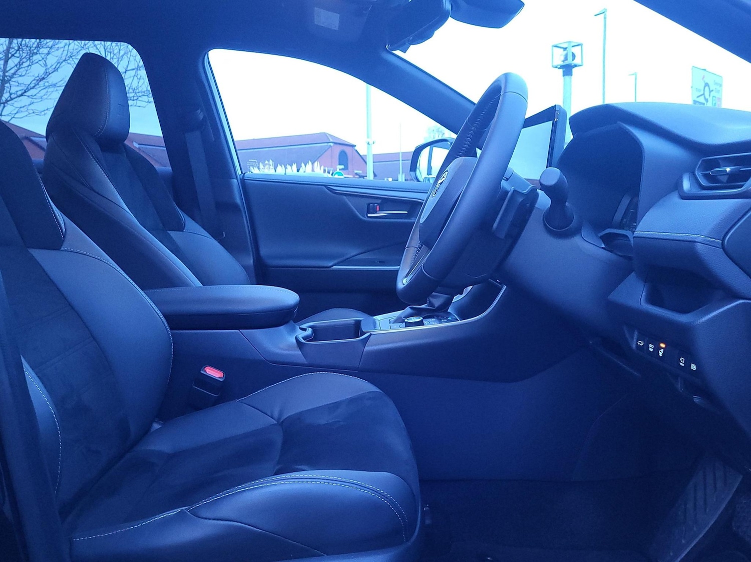 Used Toyota RAV4 2024 for sale - 77124424: Photo 11