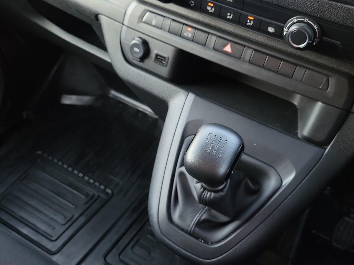 Used Toyota ProAce 2024 for sale - 77898901: Photo 13