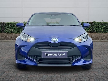 Used Toyota Yaris 2023 for sale - 77627124: Photo