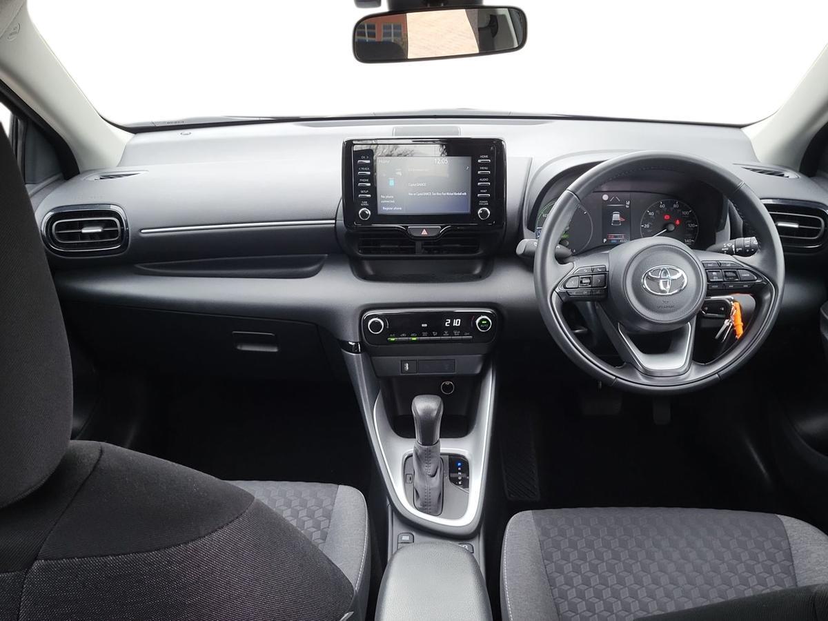 Used Toyota Yaris 2023 for sale - 77627124: Photo 8