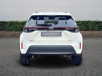 Used Toyota Yaris 2024 for sale - 77046361: Photo