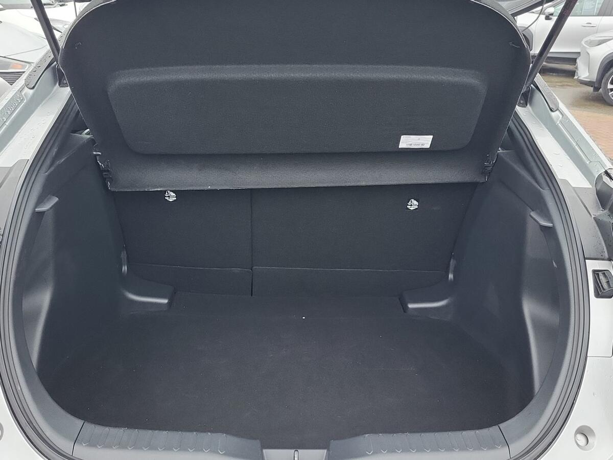 Used Toyota C-HR 2024 for sale - 76716686: Photo 10